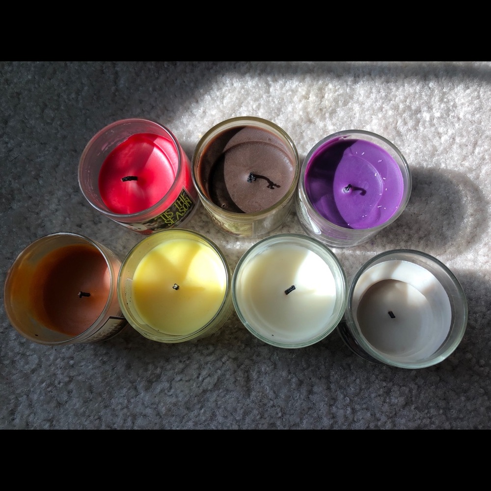 Set of 7 bath and body works winter mini candles